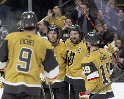 Vývoj designu dresu Vegas Golden Knights za pět let